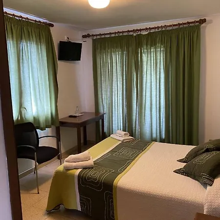 Guest house Hostatgeria I Restaurant Coll De Condreu Les Planes d'Hostoles